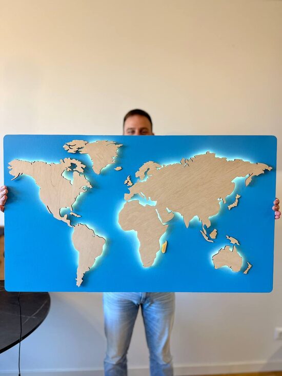 Izgaismota pasaules karte uz sienas 100x57cm